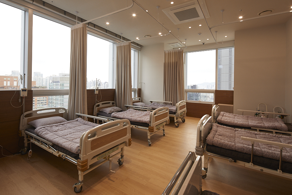 Lienjang Inpatient Room